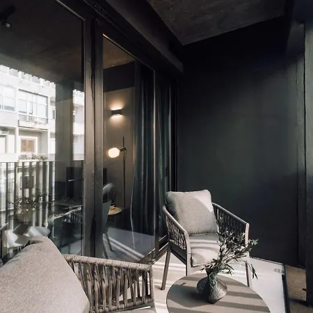 Fontainhas - 1 Bedroom Balcony In Santo Antonio * リスボン